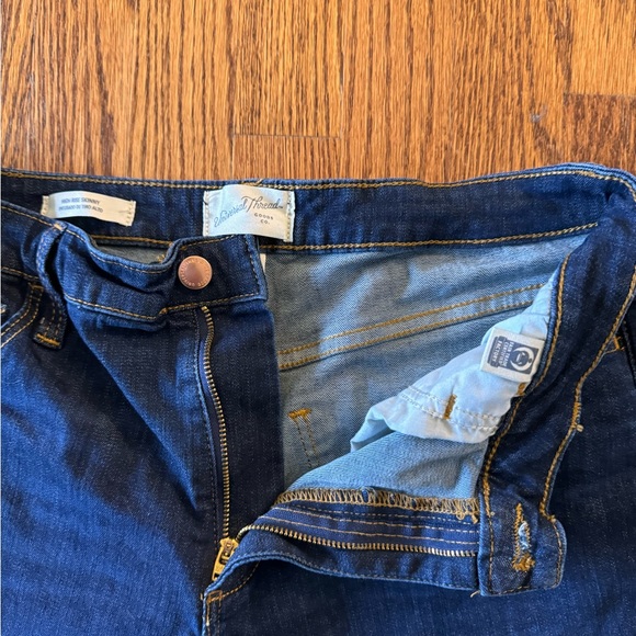 Universal Threads High Rise Skinny Jeans - Picture 5 of 7